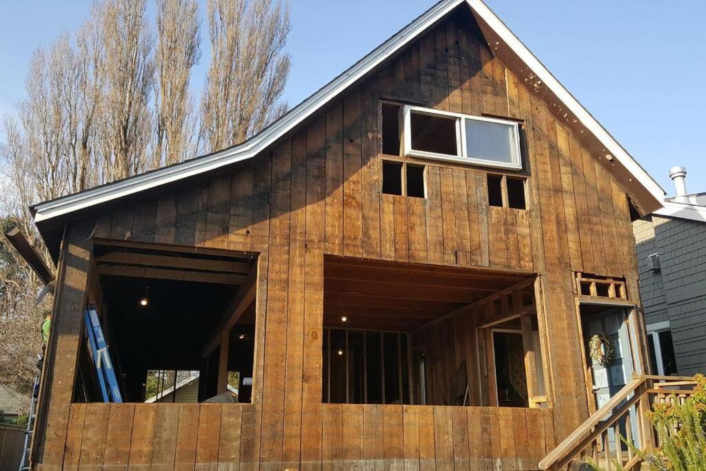 Upstairs Alki - -historic-1858 Seattle