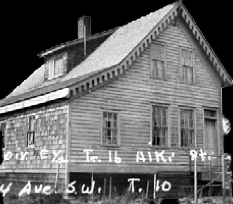 Upstairs Alki - -historic-1858 Guest house Seattle